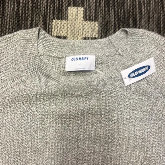BNWT Old Navy Small Light Weight Sweater Gray - Picture 2 of 2